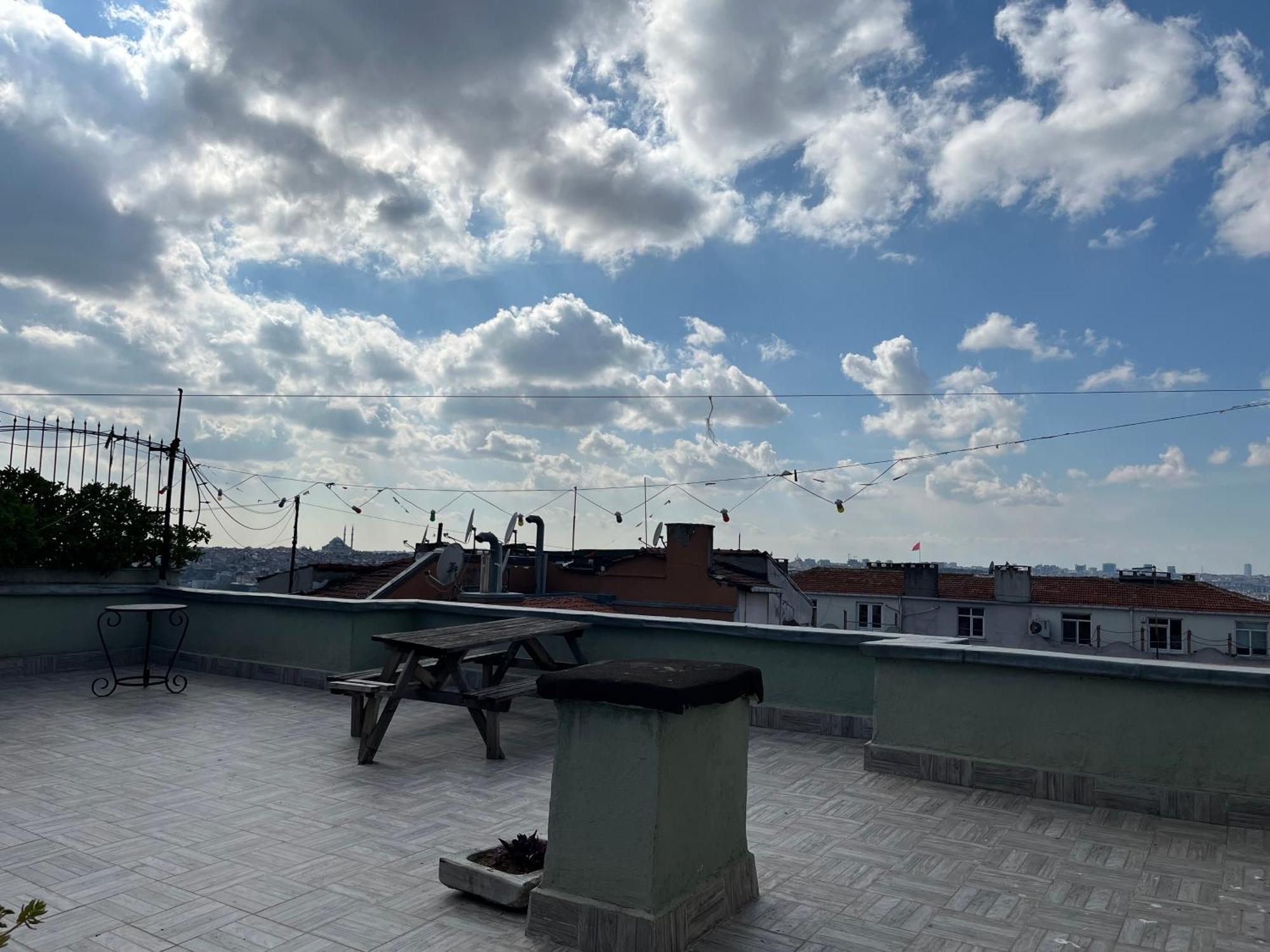 Ganbaru Tours - Flats In Galata Apartment Istanbul Exterior photo