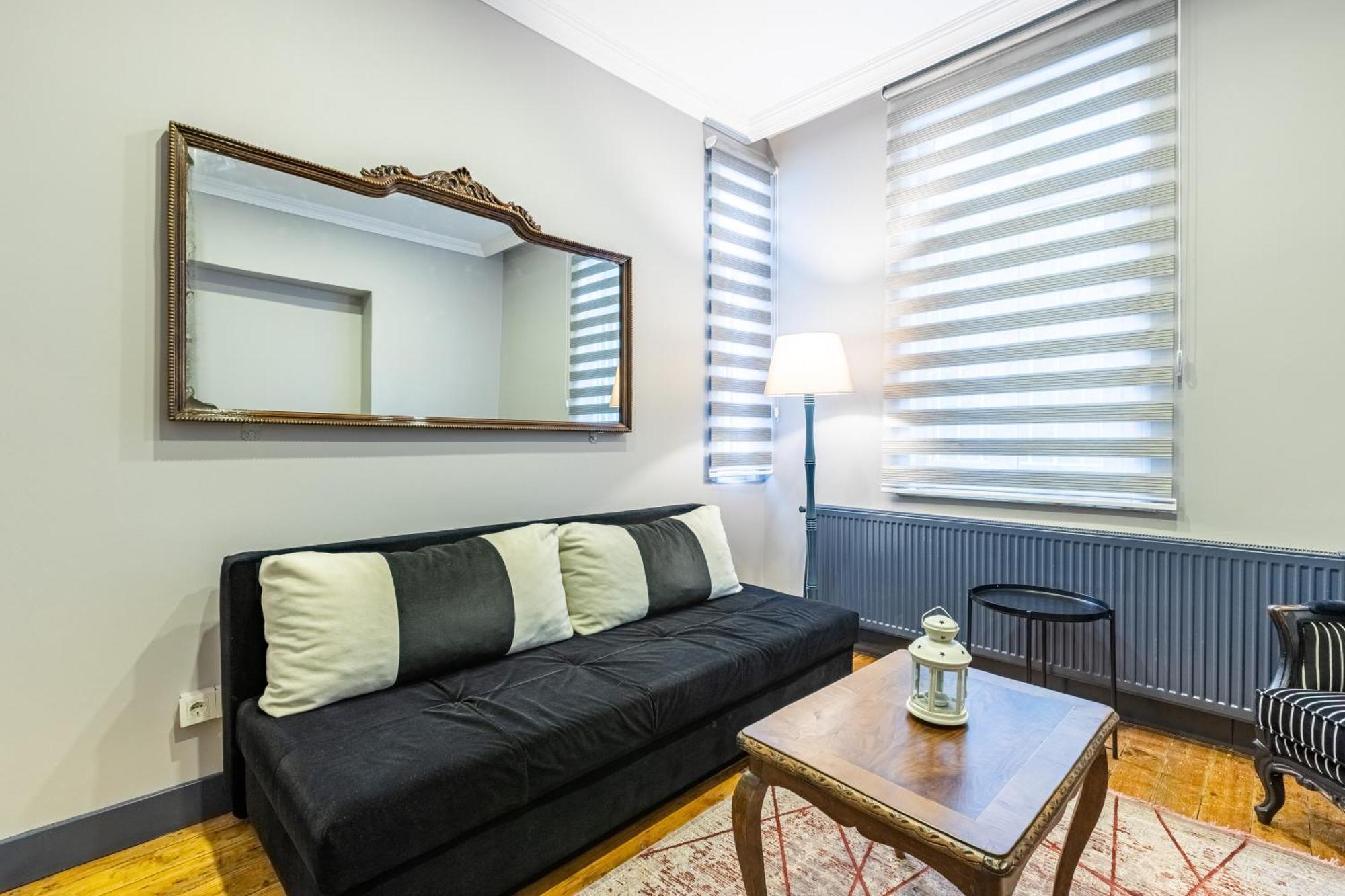 Ganbaru Tours - Flats In Galata Apartment Istanbul Exterior photo